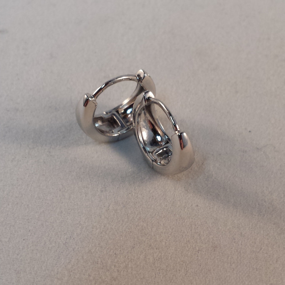 18K White Gold Filled Smooth Hoop Earrings 15mm Women's Party Gift - Picture 3 of 4